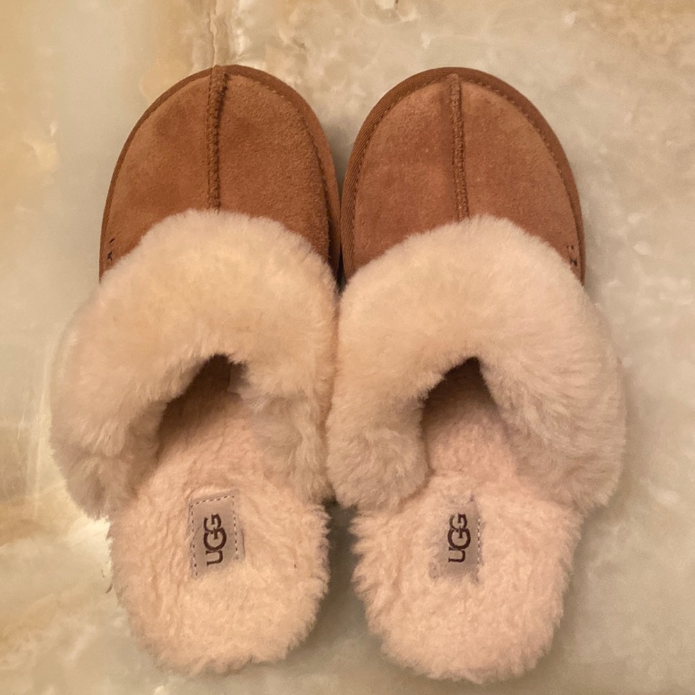 Kids ugg slippers